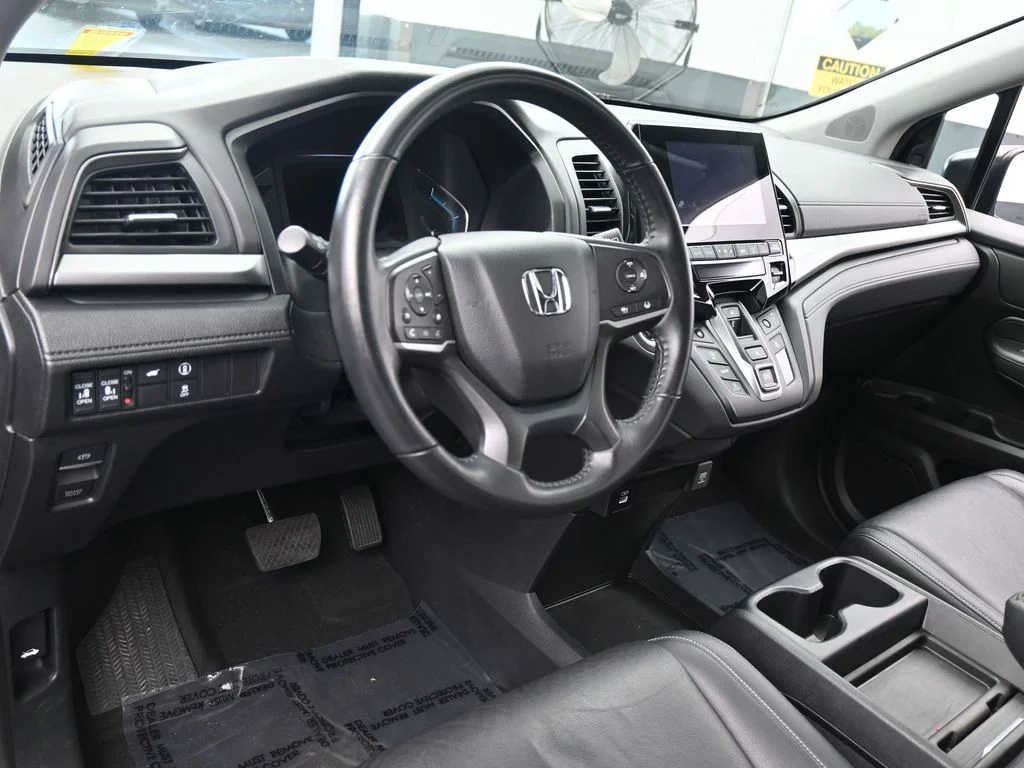 Used 2024 Gray / Black Honda EX-L image 13