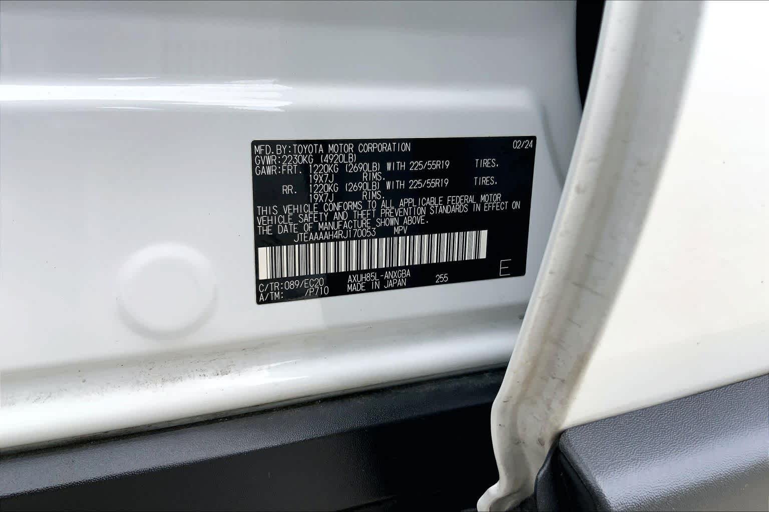 Used 2024 Wind Chill Pearl Toyota XLE image 36