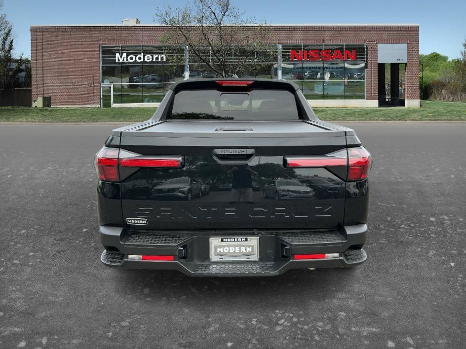 Used 2024 Phantom Black Hyundai SEL image 3