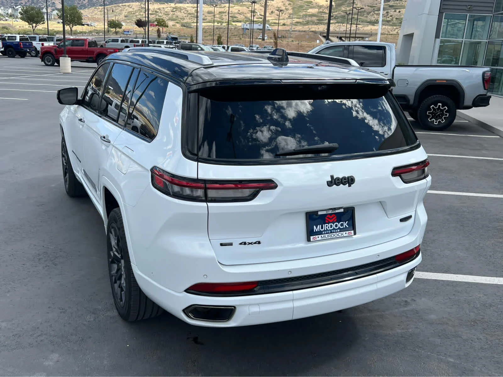 Used 2023 Bright White Clearcoat Jeep Summit image 11