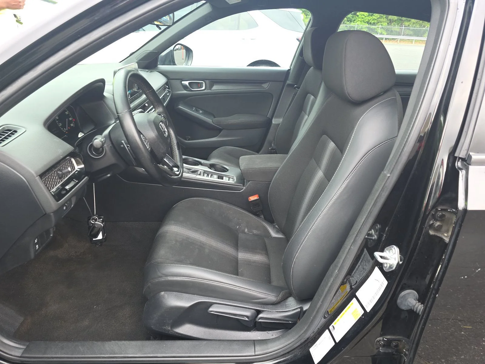 Used 2024  Honda Sport image 3