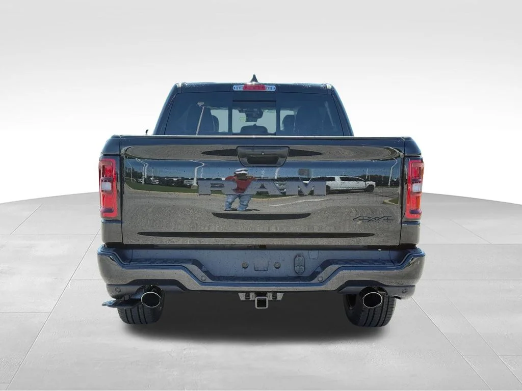 New 2026 Diamond Black Crystal Pearl-Coat Exterior Paint RAM Express image 5