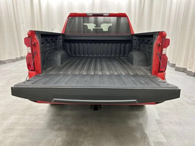 Used 2022 RED HOT Chevrolet RST image 7