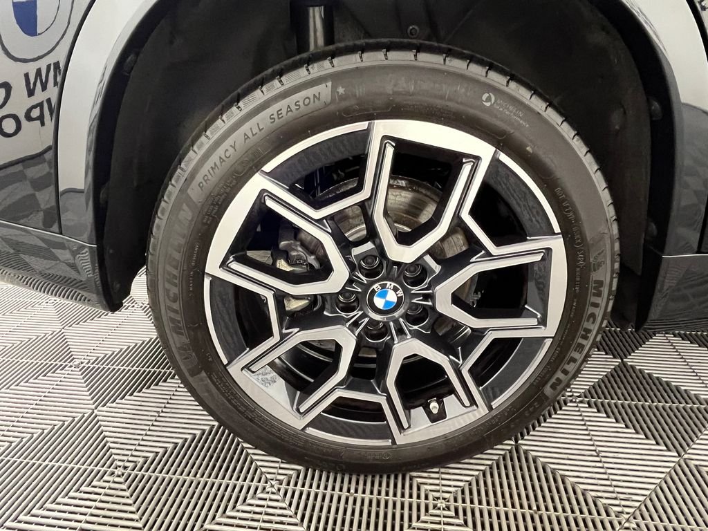 Used 2025 Black BMW xDrive28i image 14