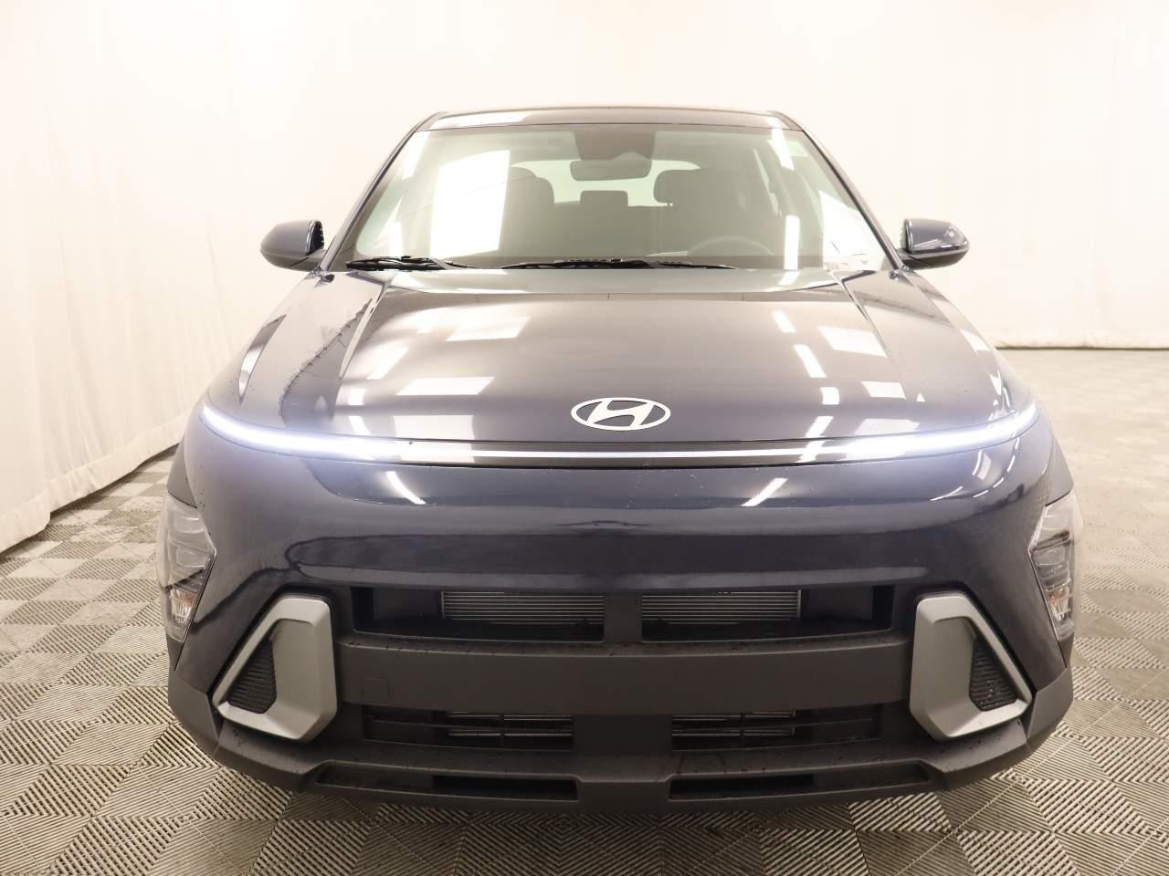 New 2027 Denim Blue Pearl Hyundai SE FWD image 4