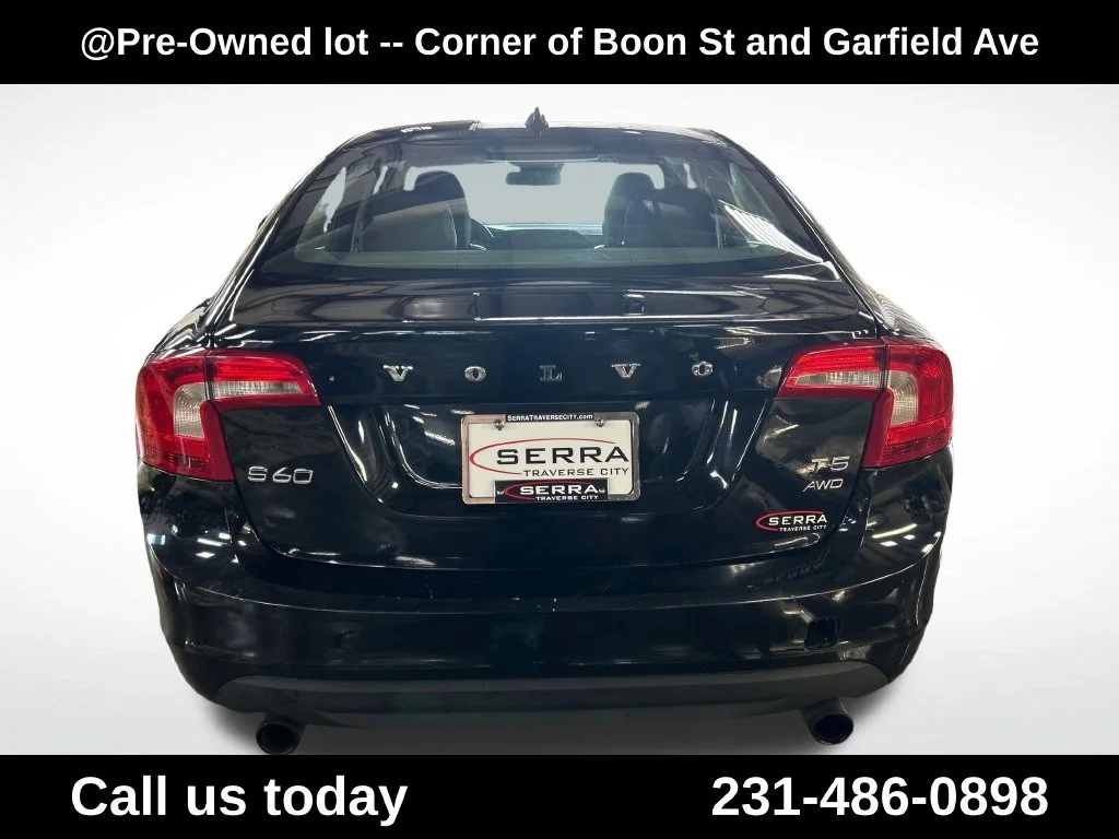 Used 2013  Volvo T5 image 4