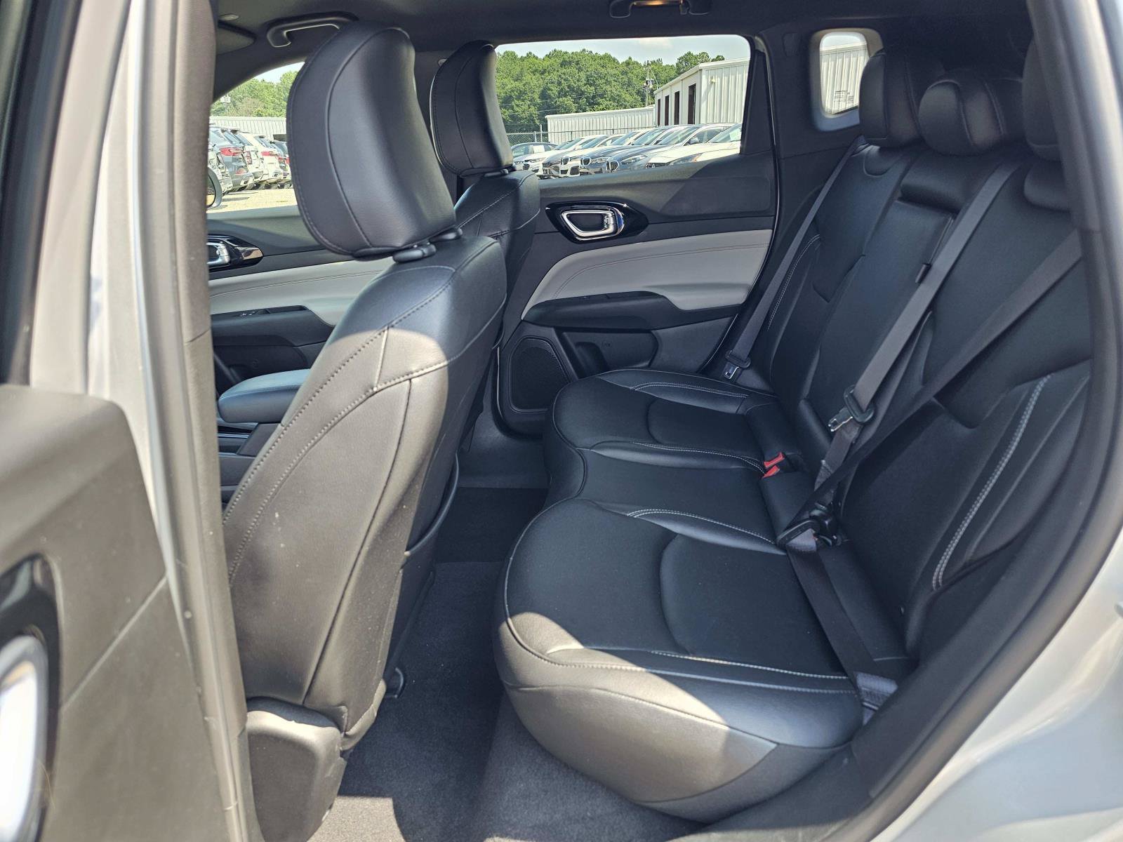 2025 Jeep Compass Limited - Photo 30