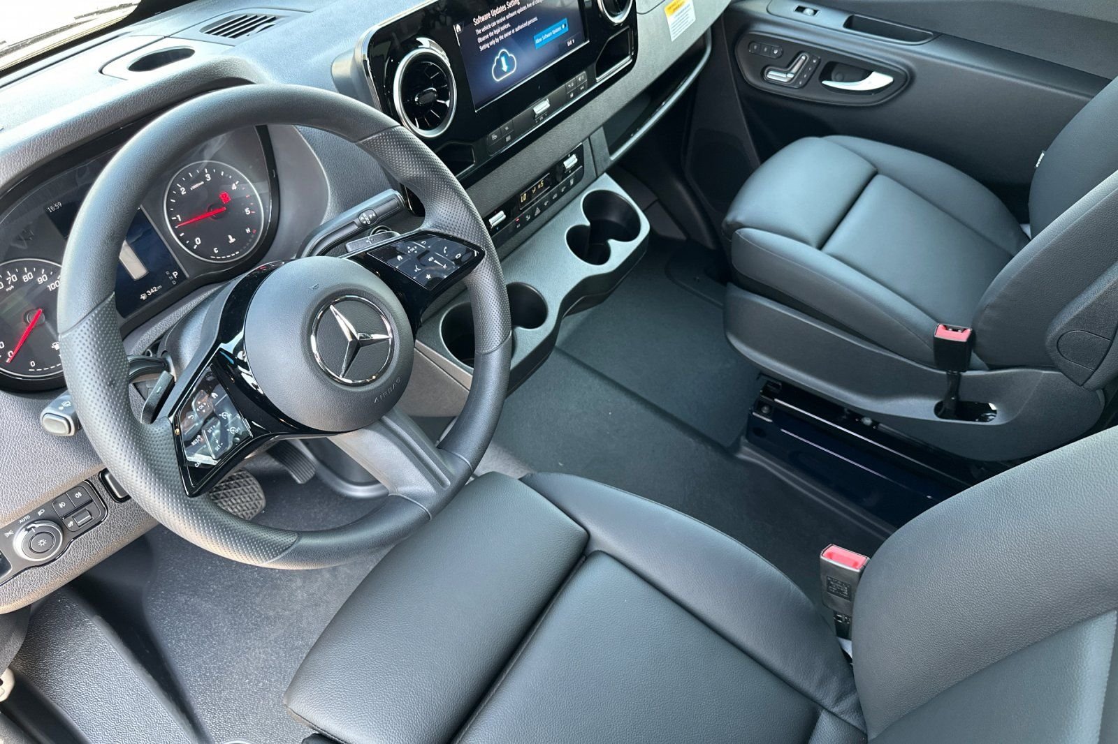 2025 Mercedes-Benz Sprinter Cargo Van Base - Photo 8