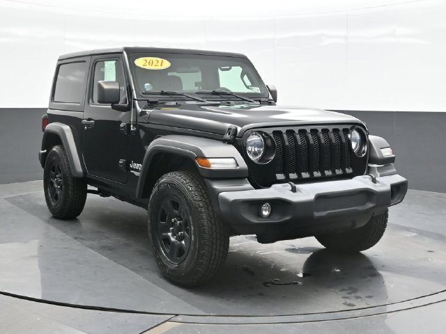 Used 2021 Black Jeep Sport image 5
