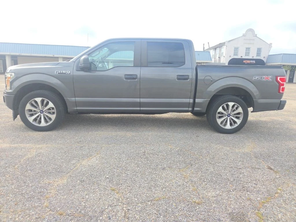 Certified Used 2018 Gray Ford XL image 4