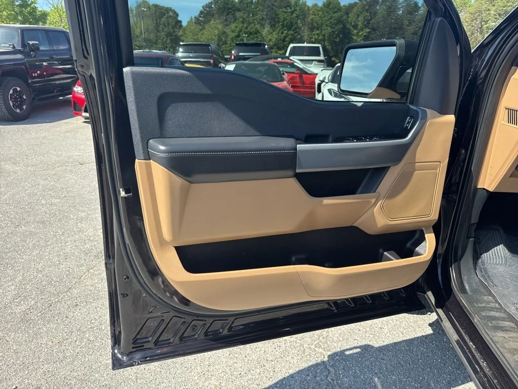 Used 2023 Black Ford XLT image 23