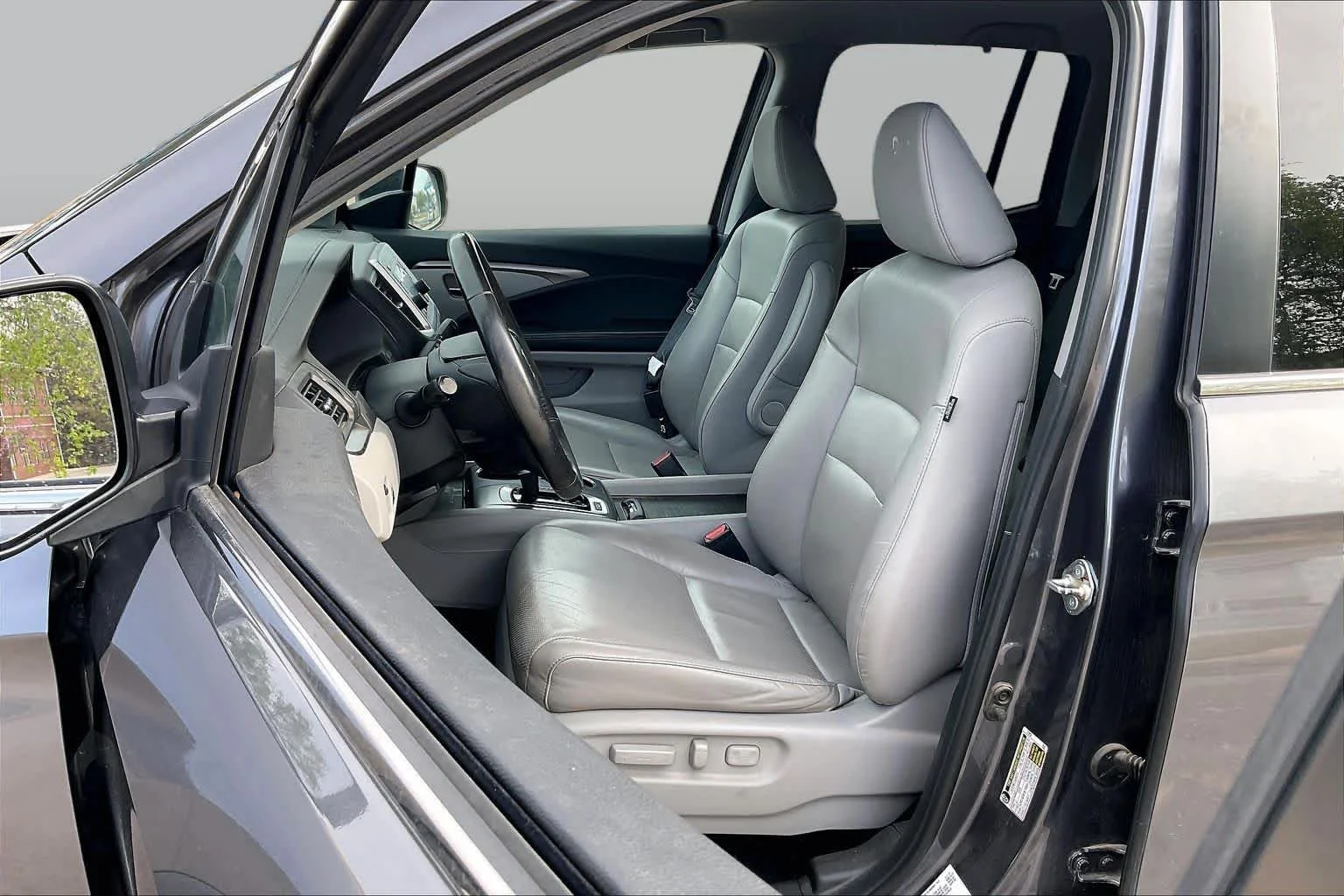 Certified Used 2018 Modern Steel Metallic Honda RTL image 8