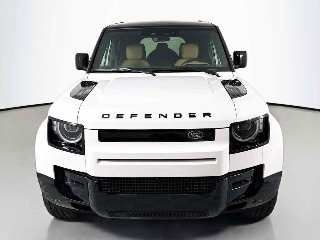 New 2026 Fuji White Land Rover X-Dynamic SE image 6