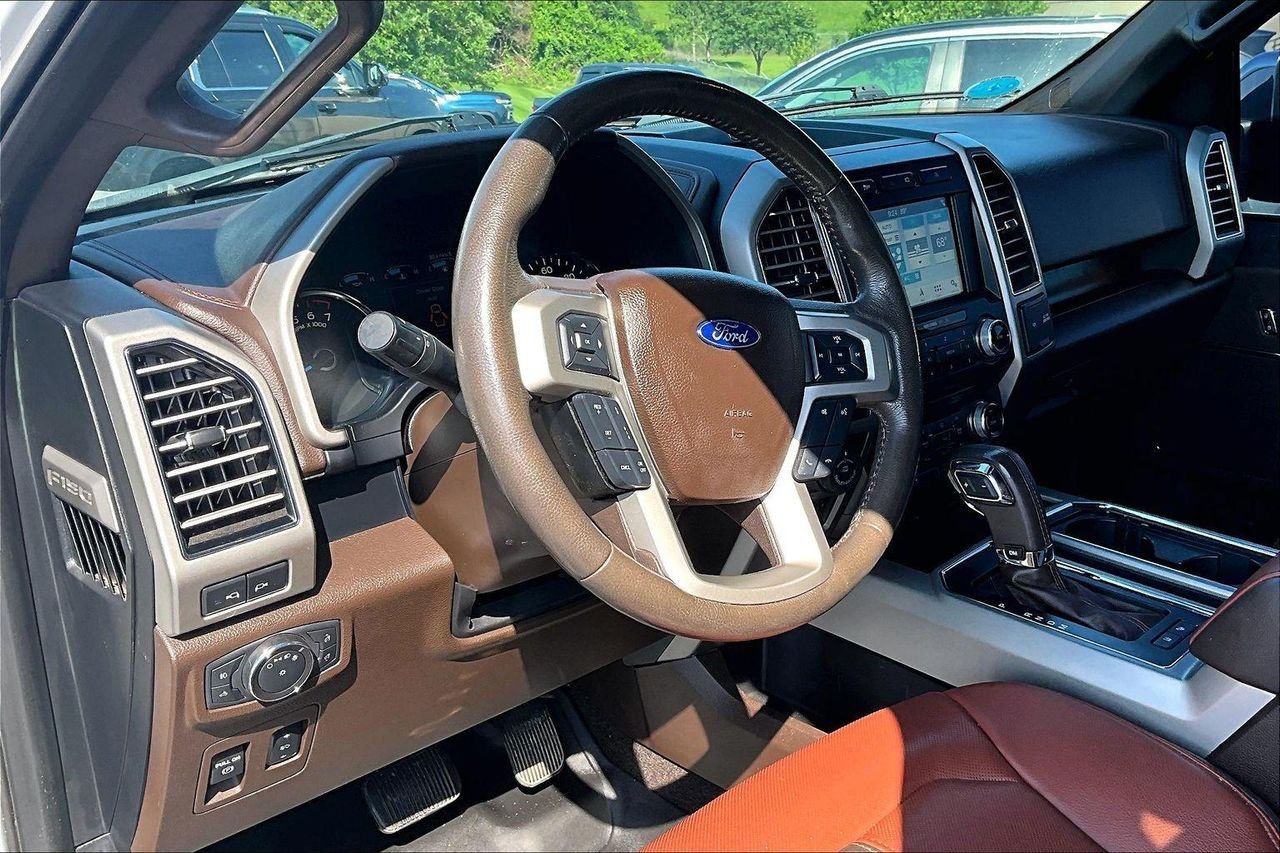 Used 2018 WHITE PLATINUM METALLIC TC Ford King Ranch image 5
