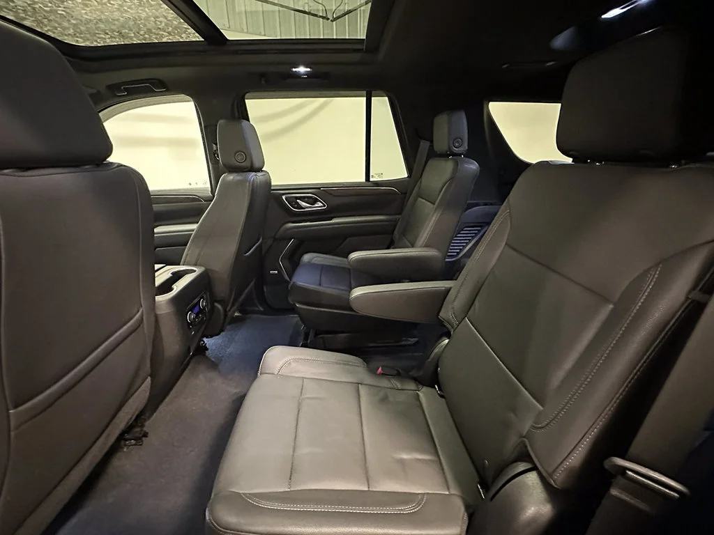 Used 2023 SUMMIT WHITE Chevrolet LT image 21
