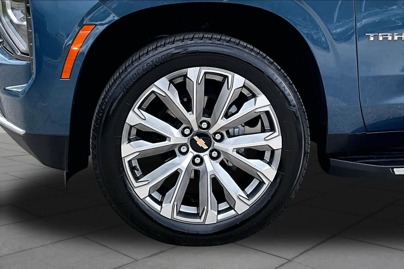 Used 2025 Lakeshore Blue Metallic Chevrolet High Country image 11
