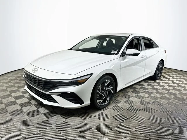 New 2026 Hyundai ELANTRA Limited
