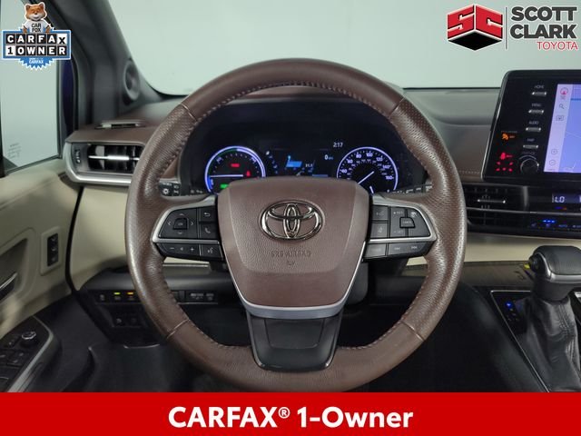 Used 2021  Toyota Platinum image 24