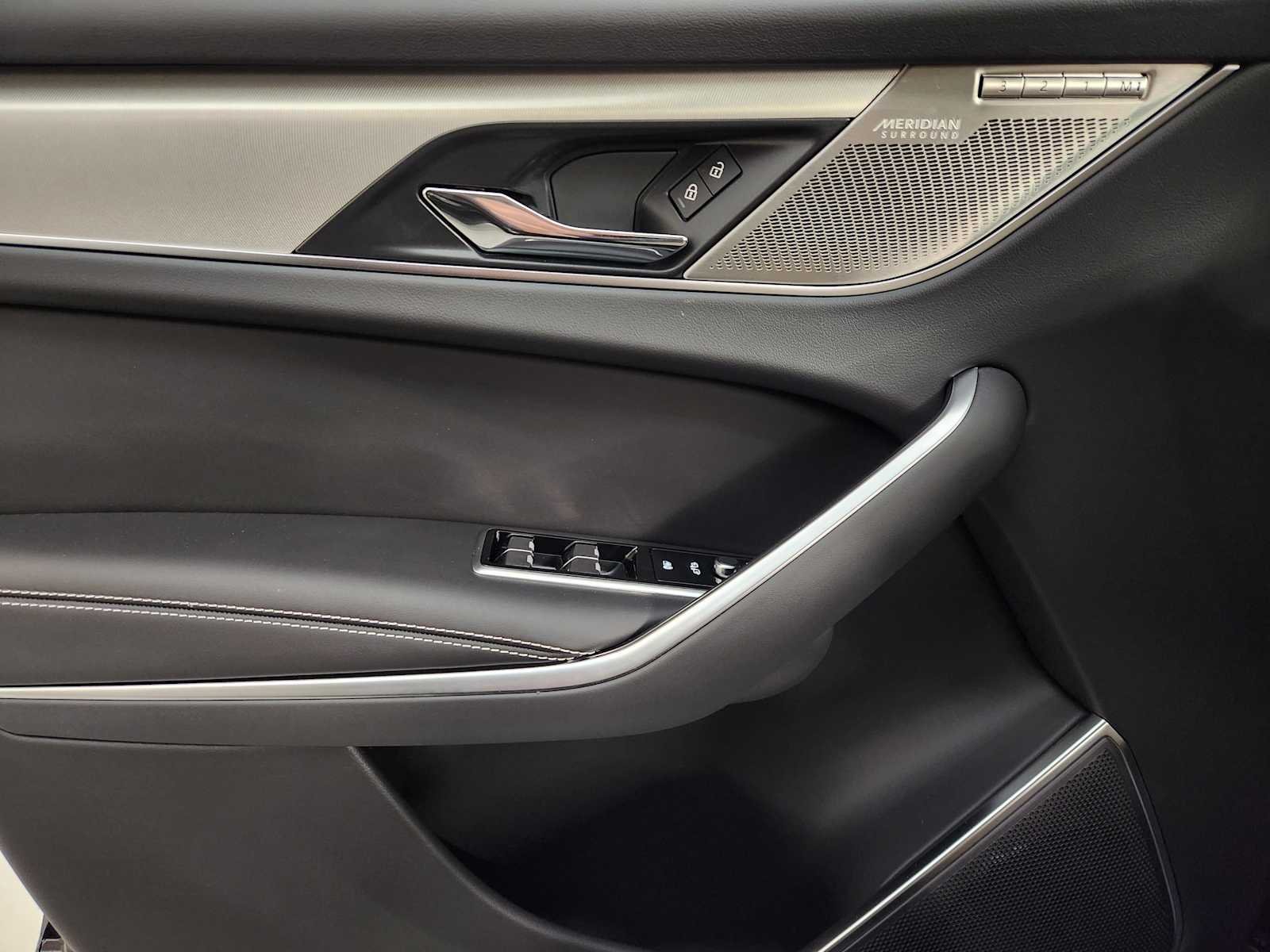 2026 Jaguar F-Pace R-Dynamic S - Photo 24