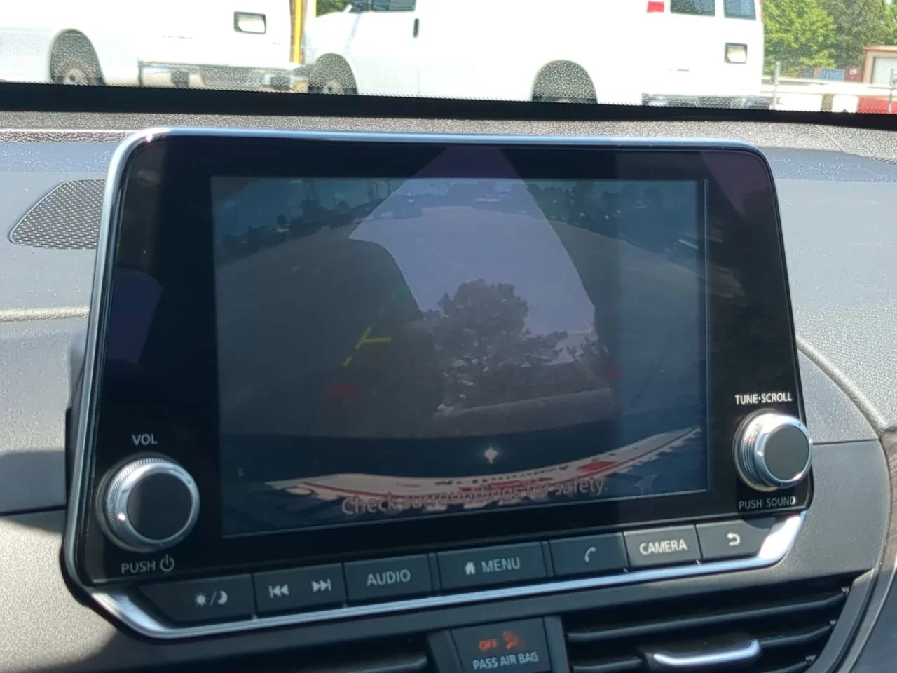 2025 Nissan Altima SV - Photo 17