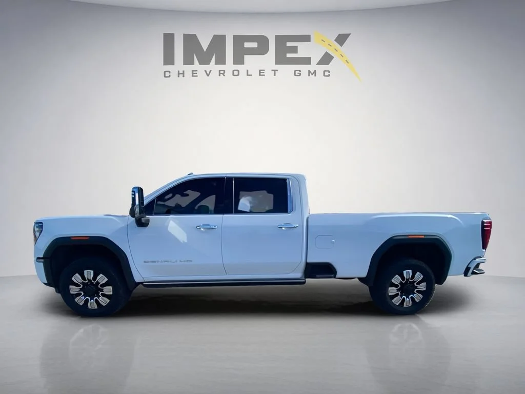 Used 2024 Summit White GMC Denali image 2