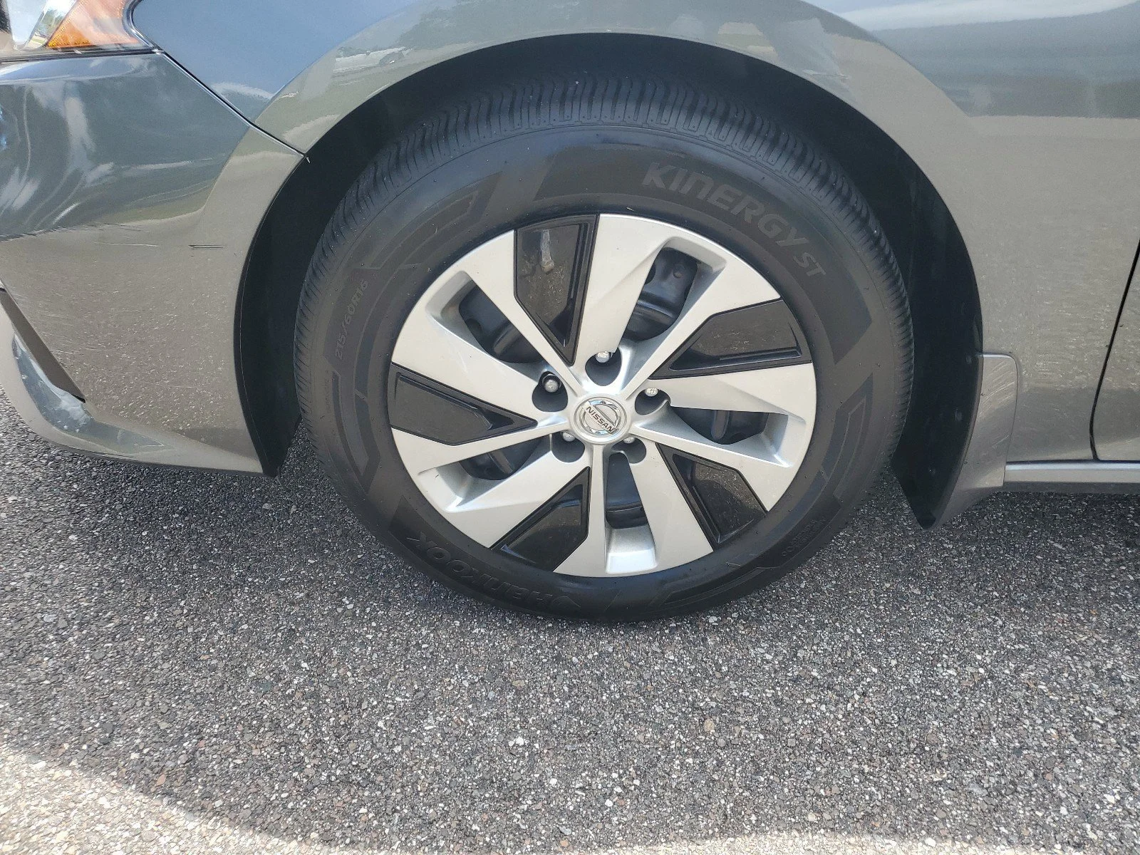 Used 2019 Gun Metallic Nissan 2.5 S image 3