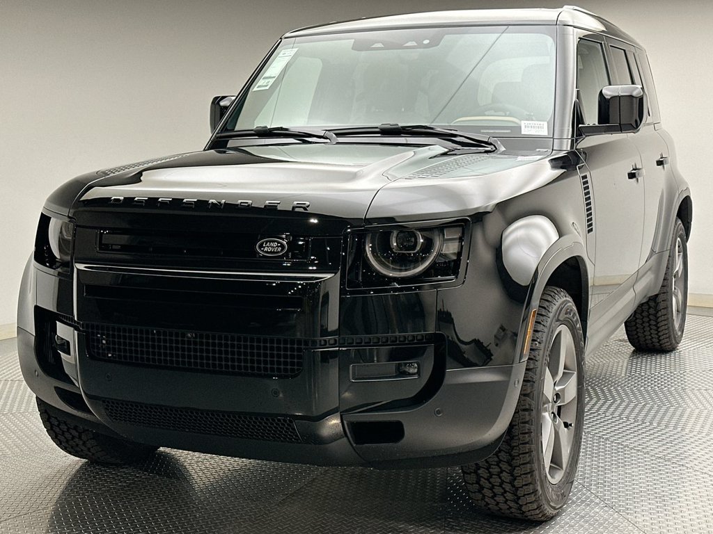 New 2026 Santorini Black Land Rover S image 1