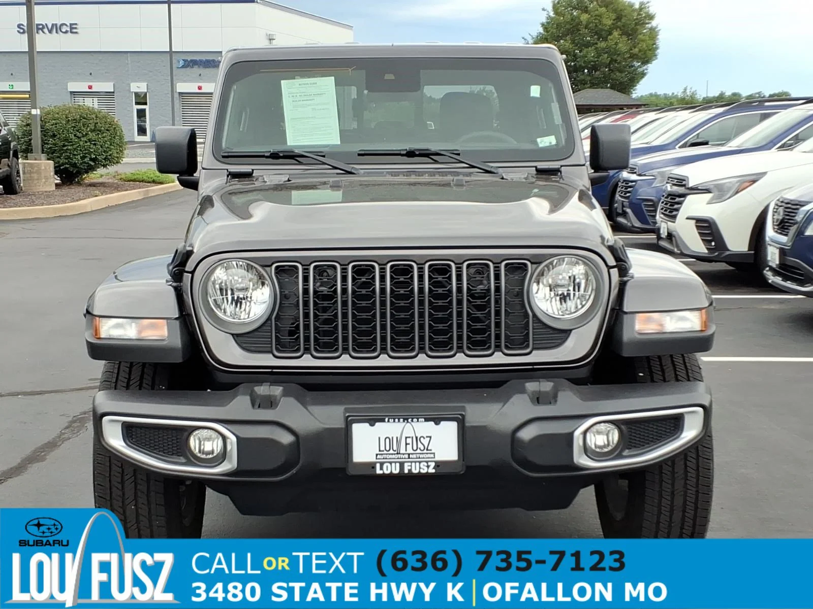 Used 2025 Granite Crystal Metallic Clearcoat Jeep Sport S image 32