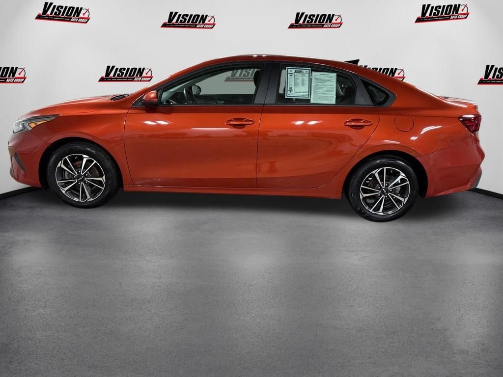 Used 2024 Red Kia LXS image 8