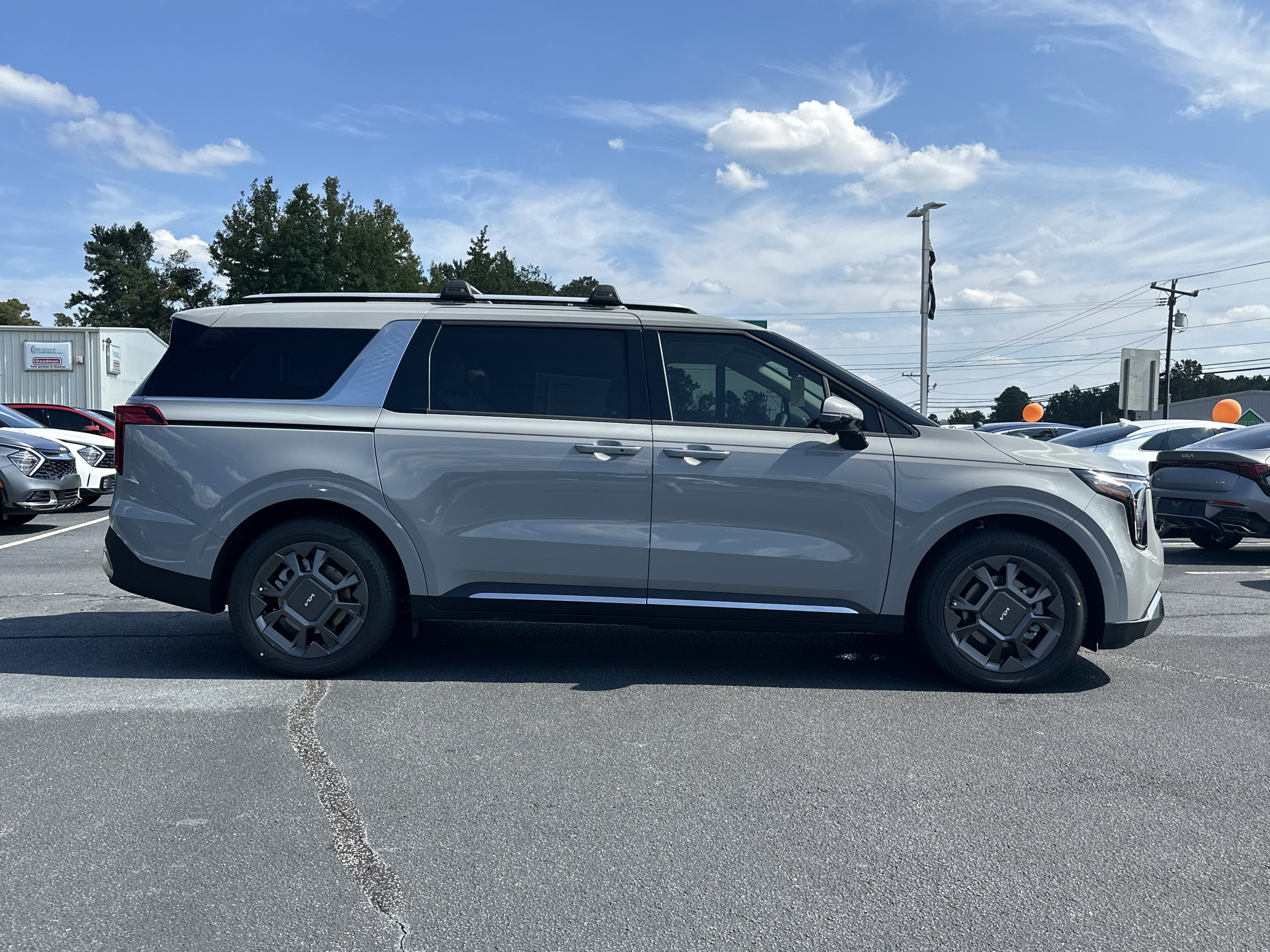 New 2026 Ceramic Silver Kia SX image 9