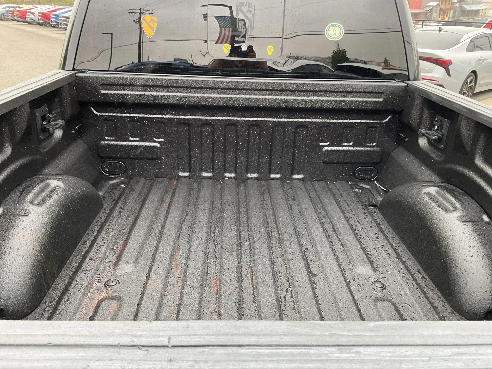 Used 2019 Agate Black Metallic Ford XLT image 10