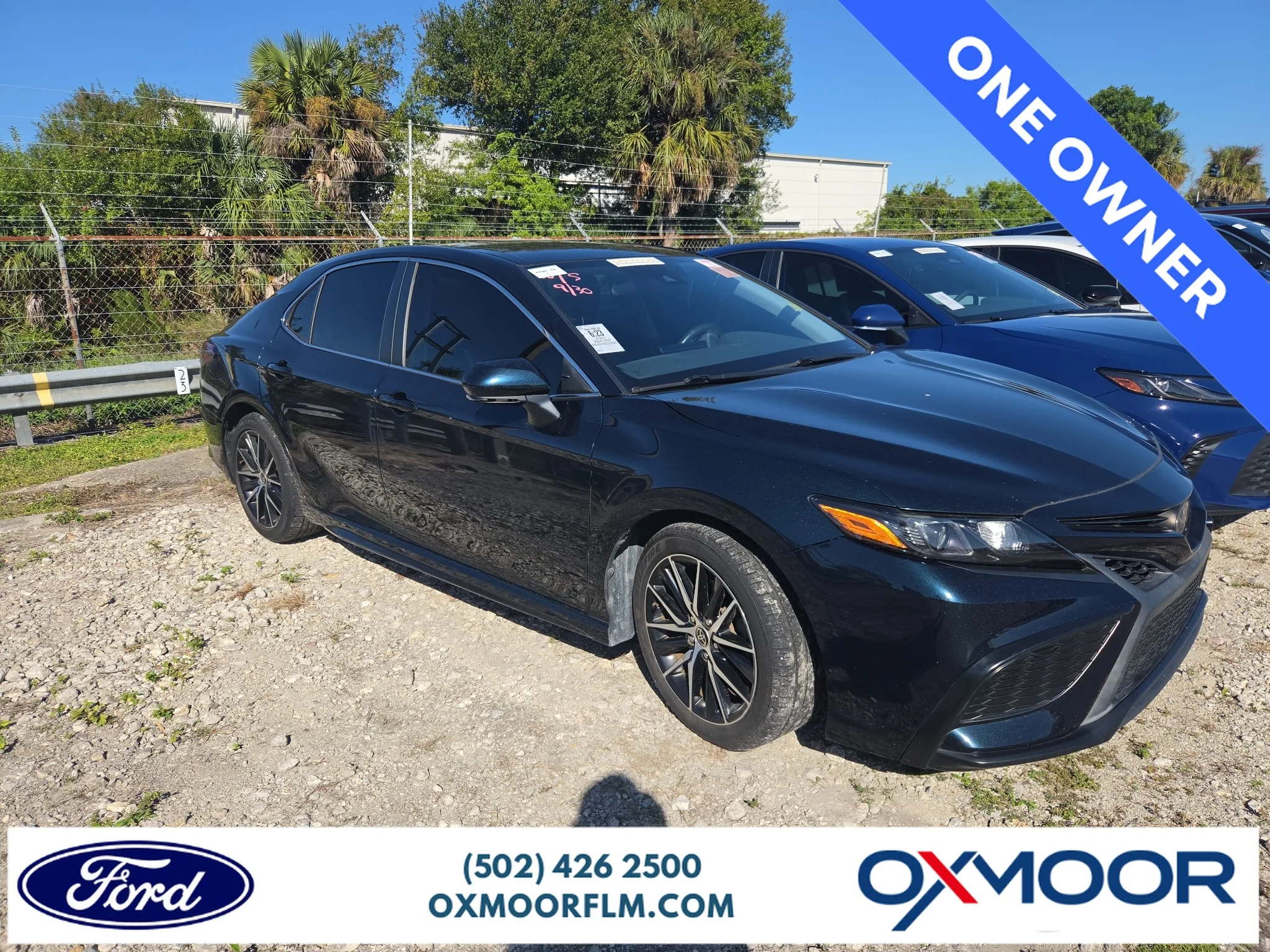 Used 2021 Galactic Aqua Toyota SE image 1