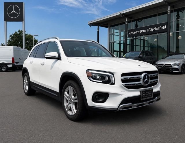 Certified Used 2022  Mercedes-Benz GLB 250 image 1