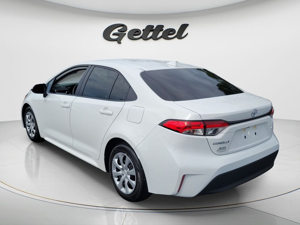 Used 2024 White Toyota LE image 7
