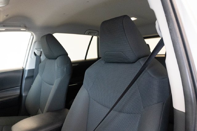 Used 2025 Silver Toyota LE image 5