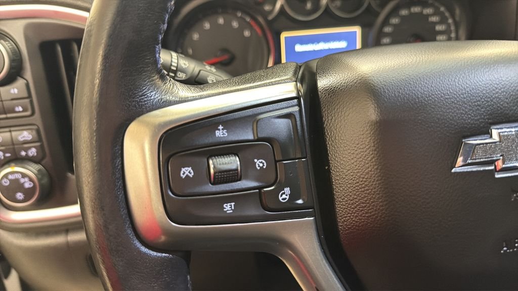 Used 2021 White Chevrolet RST image 17