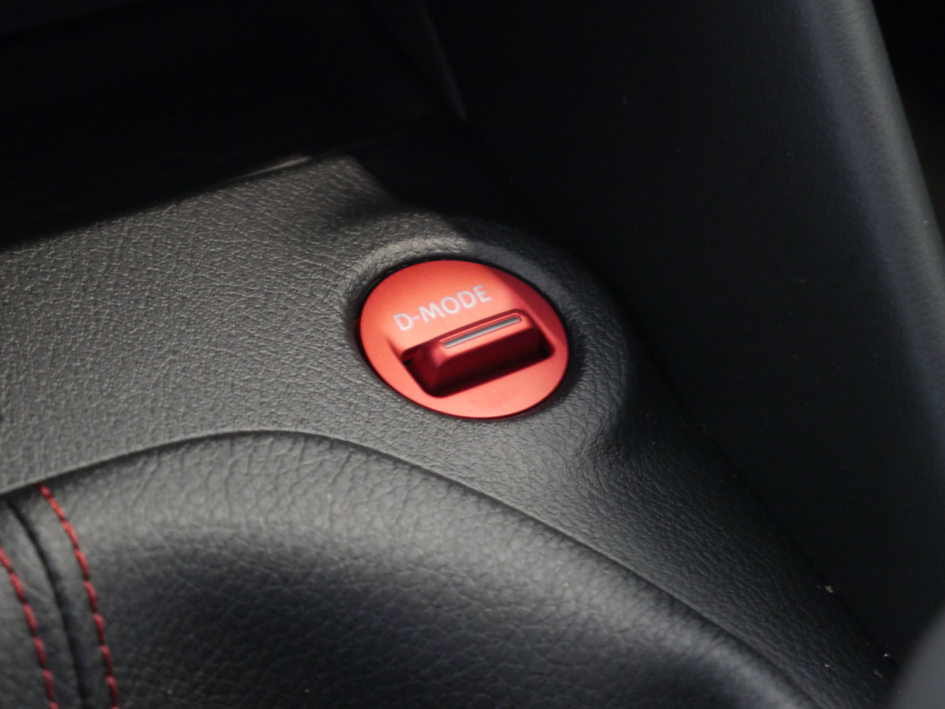 New 2027 Solid Red / Super Black Two-tone Nissan NISMO® image 18