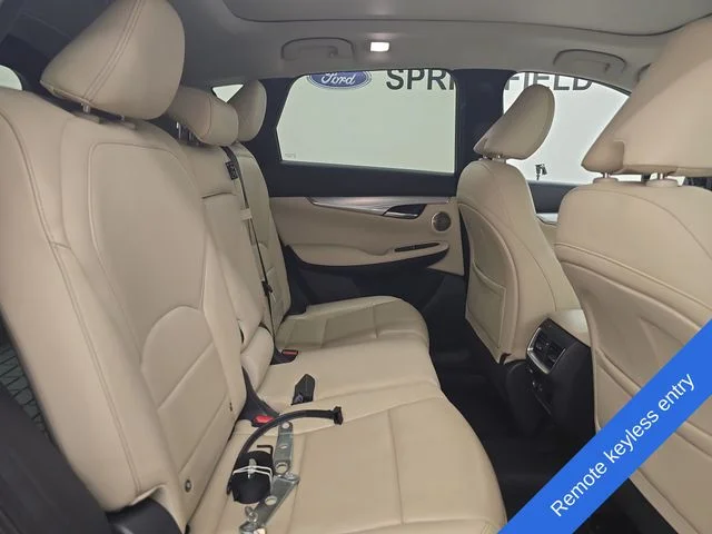 Used 2019 Black INFINITI ESSENTIAL image 13