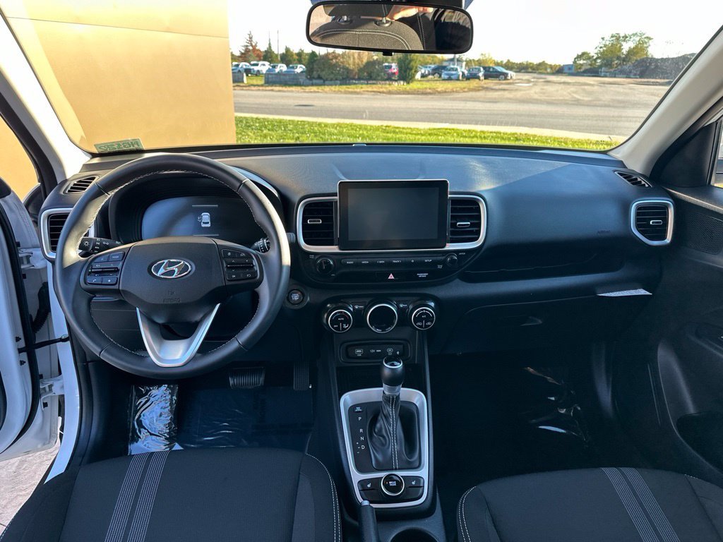 2026 Hyundai Venue SEL - Photo 9