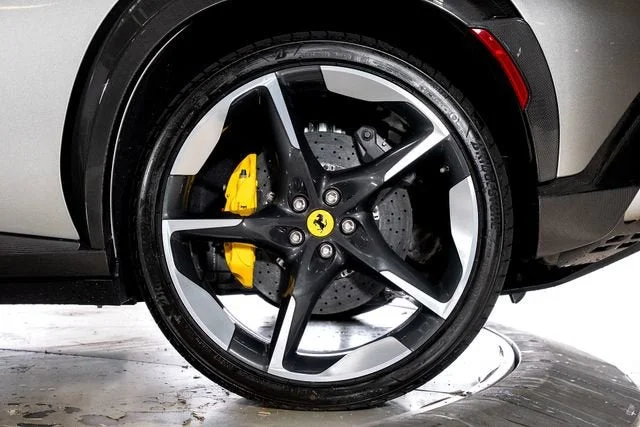 Certified Used 2025 Aluminum Lucido Ferrari  image 18