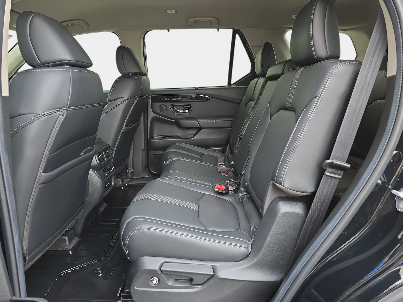 2024 Honda Pilot EX-L - Photo 17