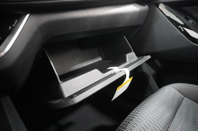 New 2027 Lakeshore Blue Metallic Chevrolet LT image 32