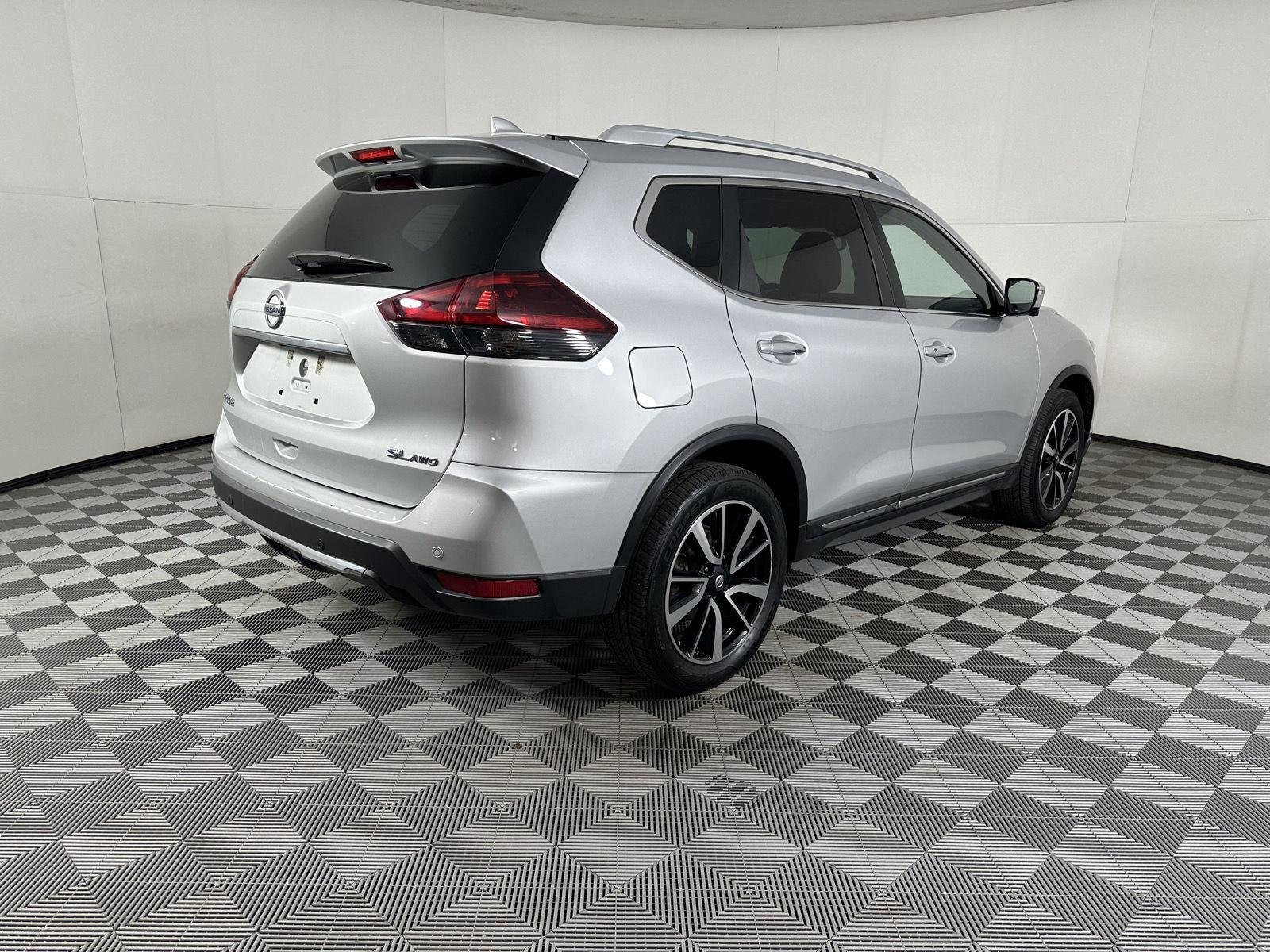 Used 2019 Gy Nissan  image 27