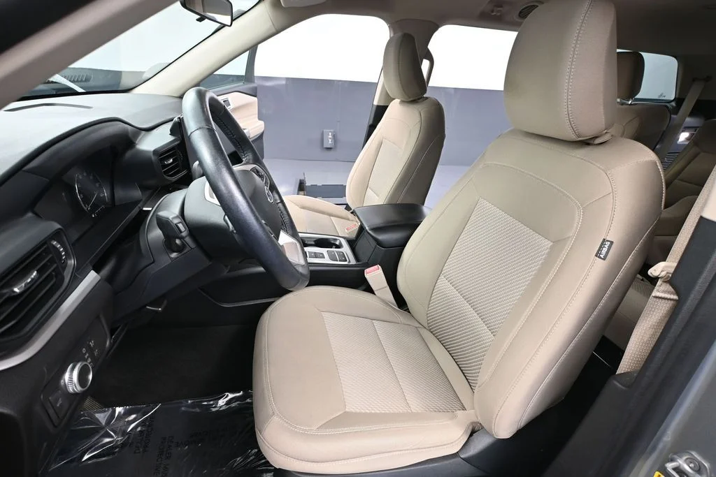 Certified Used 2022 Silver Ford XLT image 18