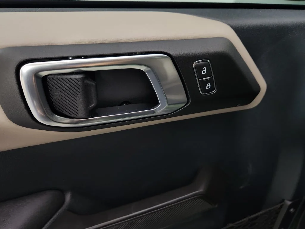 Used 2024 Green Ford Wildtrak image 11