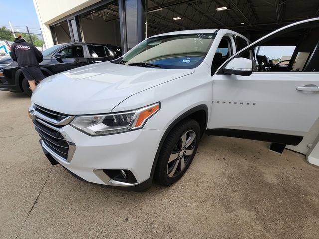 Used 2021 SUMMIT WHITE Chevrolet LT Leather image 3