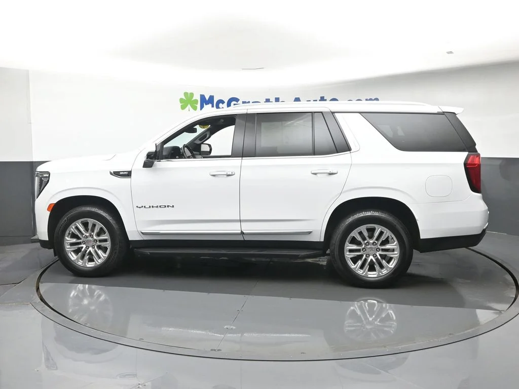 Certified Used 2022 White GMC SLT image 29