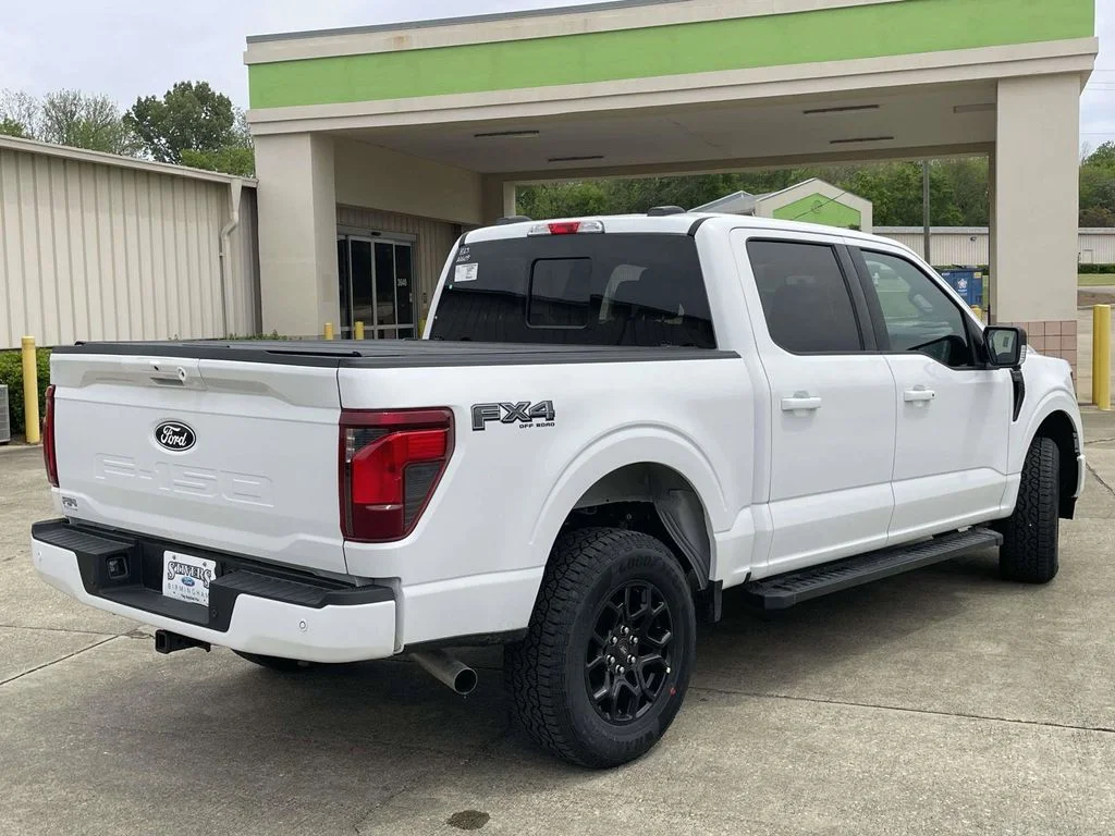 New 2026 White Ford XLT image 3