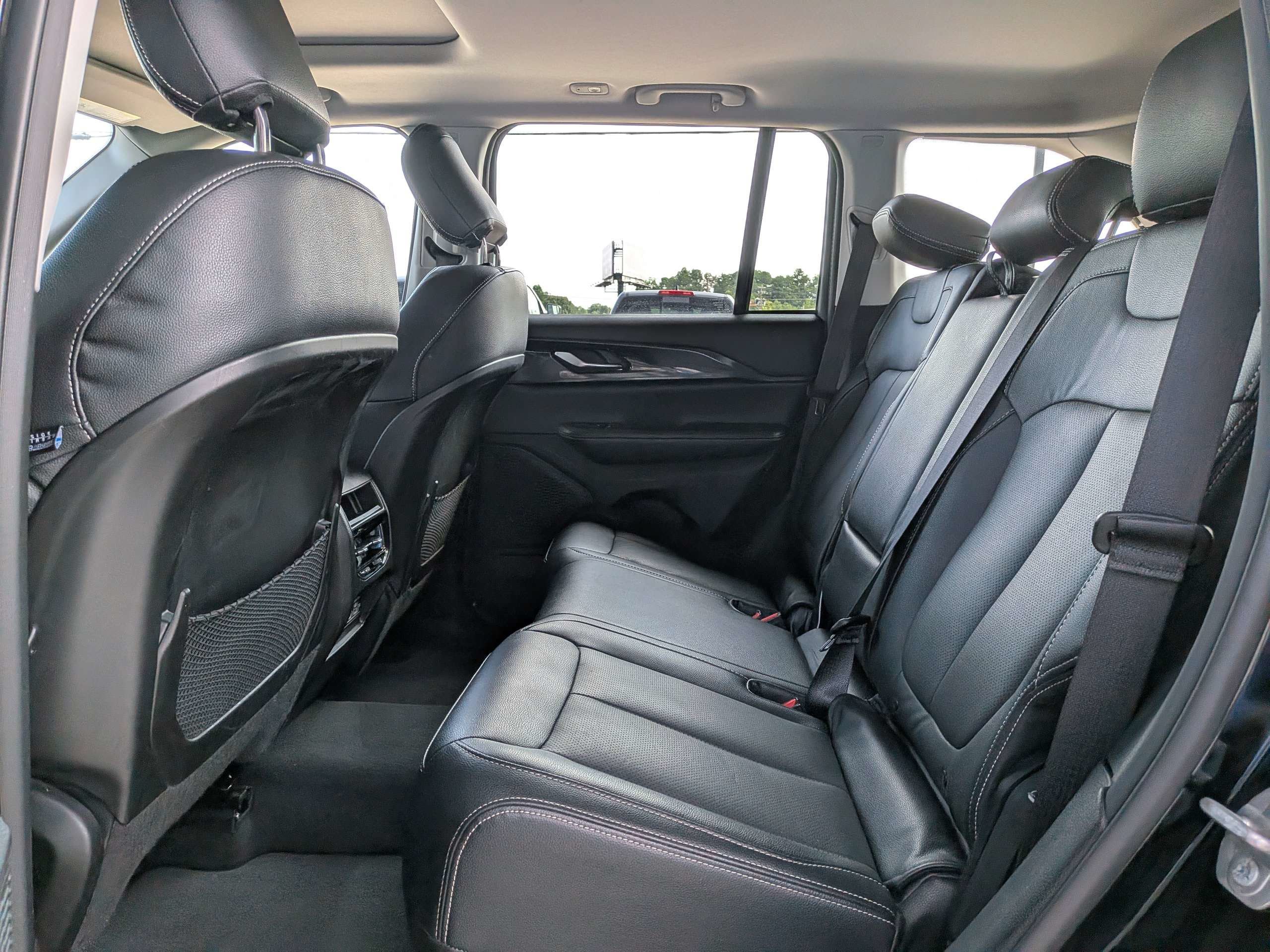 Used 2023 Black Jeep Laredo image 8