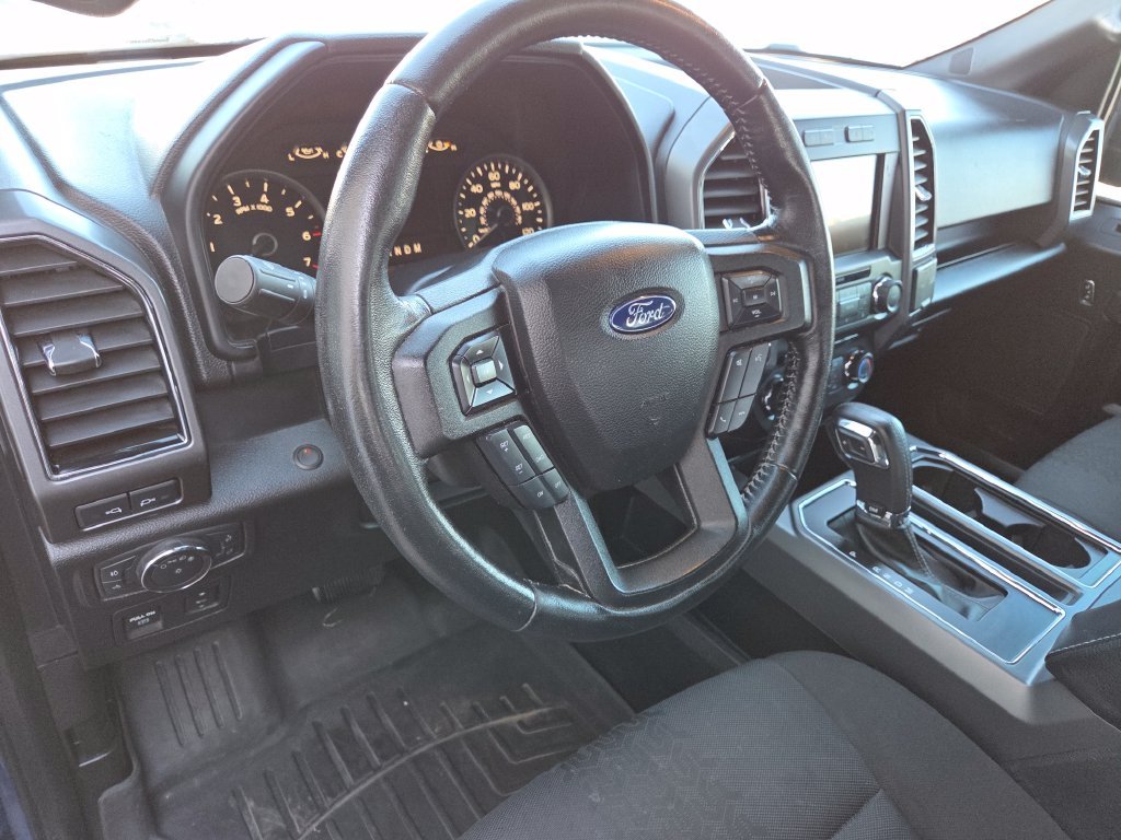 Used 2018 Blue Ford XLT image 18